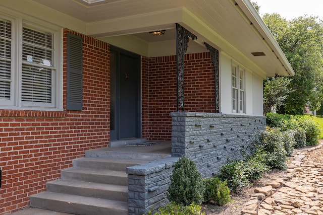 5208 Gwynne Rd, Memphis, TN 38117 - doorway to property with brick siding