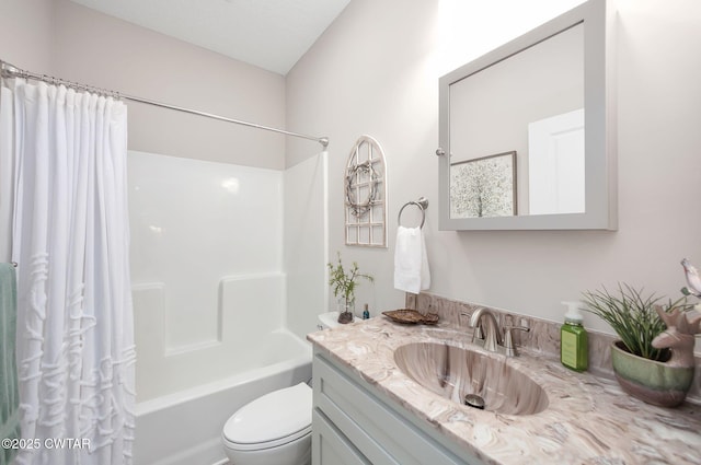 571 Todd Ray Cv, Henderson, TN 38340 - bathroom featuring vanity and shower / tub combo