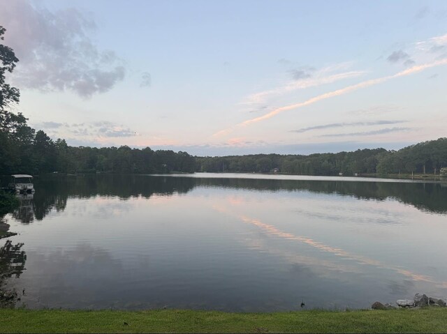 154 Oakgrove Dr, Middleton, TN 38052