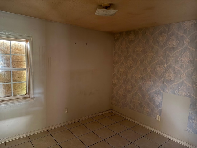 3612 Edgefield Dr, Memphis, TN 38128 - unfurnished room with light tile patterned flooring and plenty of natural light
