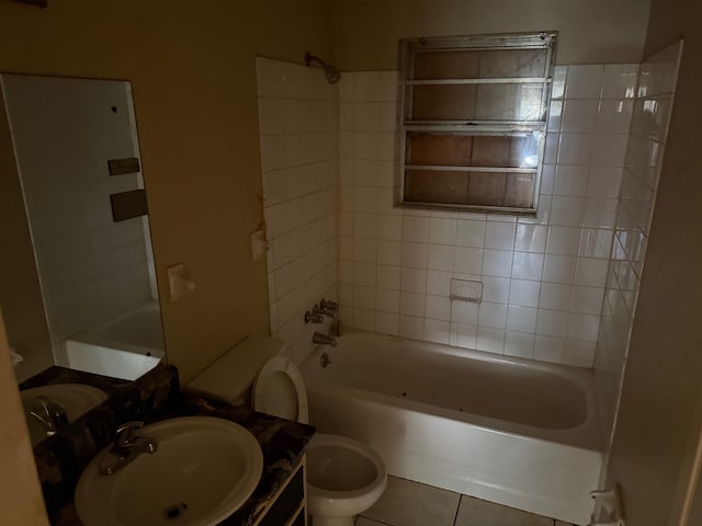 3612 Edgefield Dr, Memphis, TN 38128 - full bath with washtub / shower combination, tile patterned flooring, and vanity