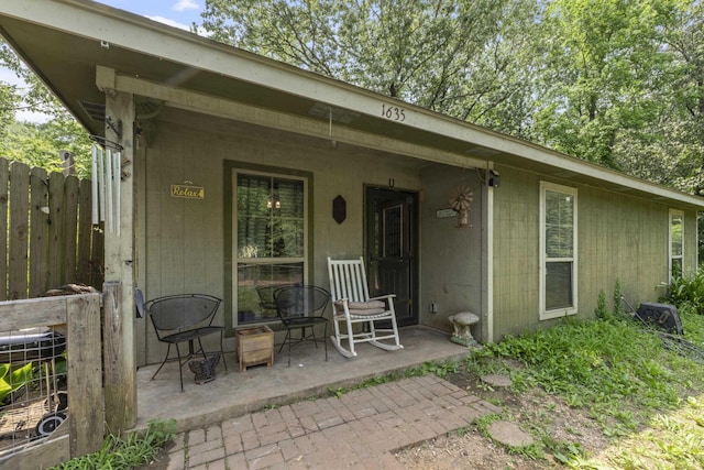1635 Norton Rd, Middleton, TN 38052 - view of exterior entry featuring a porch
