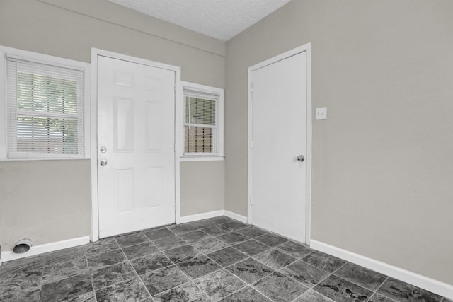 3257 Millington Rd, Memphis, TN 38127 - entrance foyer with baseboards