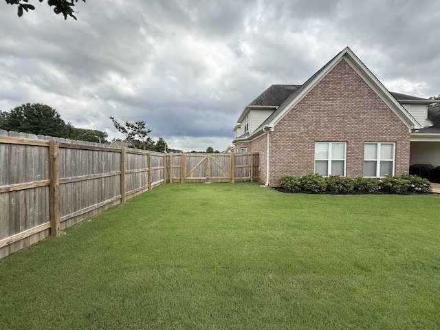 6632 W Thriveaway Cv, Bartlett, TN 38135 - fenced backyard featuring a gate