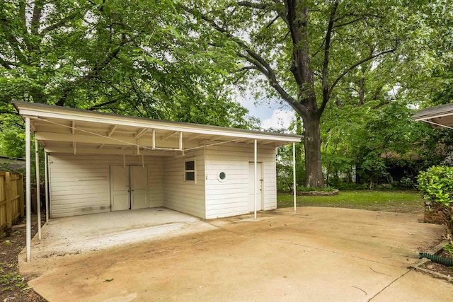 3218 Joffre Ave, Memphis, TN 38111 - view of outdoor structure featuring an attached carport