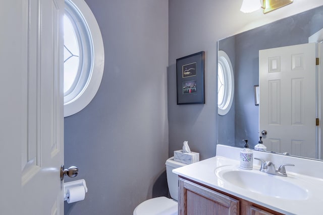 1501 Granville Ln, Memphis, TN 38104 - bathroom with toilet and vanity