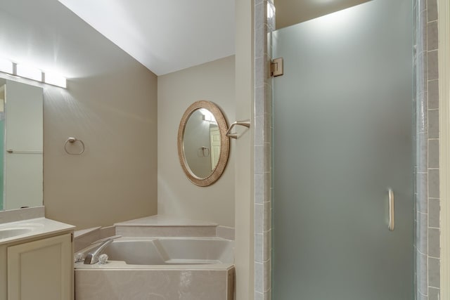 1501 Granville Ln, Memphis, TN 38104 - full bath featuring a garden tub, vanity, and a stall shower