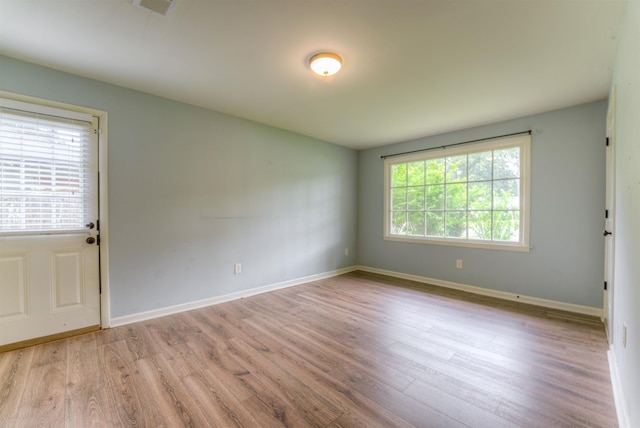 4427 Quince Rd, Memphis, TN 38117 - empty room featuring wood finished floors and baseboards