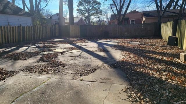 3499 Rockwood Ave, Memphis, TN 38122 - view of fenced yard