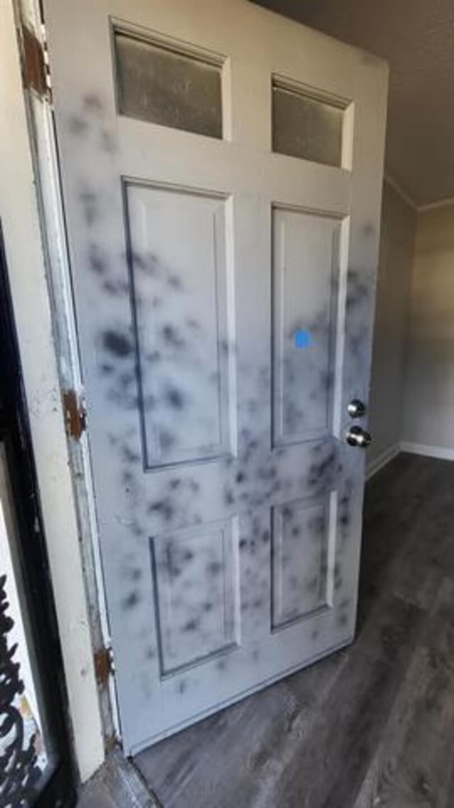 3499 Rockwood Ave, Memphis, TN 38122 - detailed view of wood finished floors