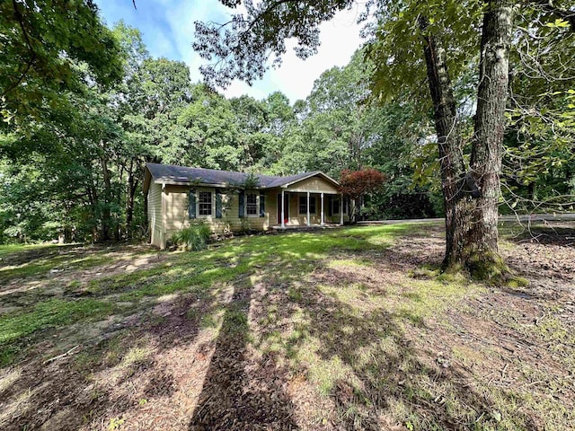 1790 Country Club Rd, Somerville, TN 38068 - ranch-style home with covered porch