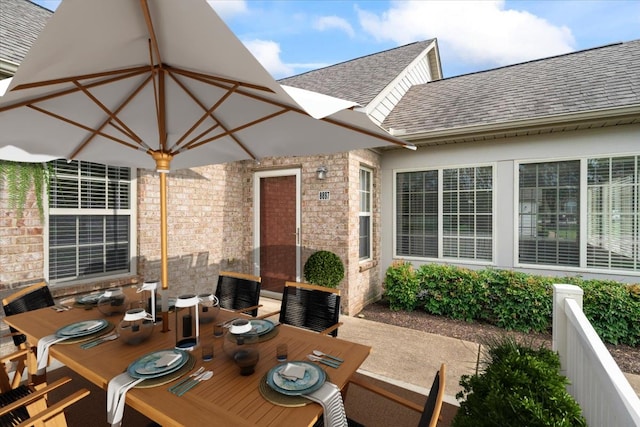 8897 Parkview Oaks Cir, Olive Branch, MS 38654 - view of patio featuring outdoor dining area