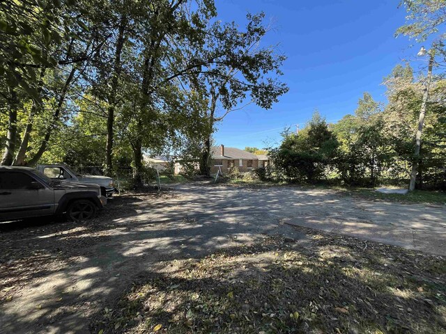 1025 S Wellington St, Memphis, TN 38126 - exterior space