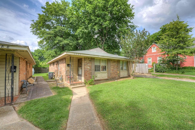 2092 Harbert Ave, Memphis, TN 38104 - bungalow-style home featuring brick siding