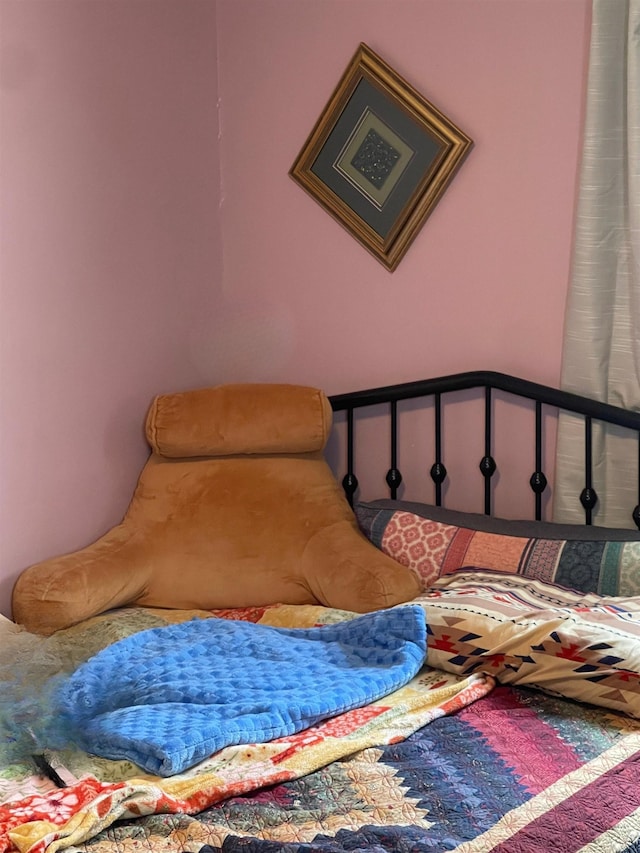 83 Henry St, Marion, AR 72364 - view of bedroom