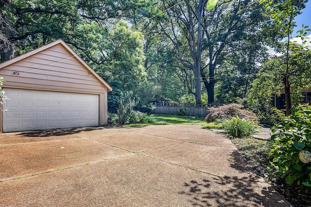 2067 Hallwood Dr, Memphis, TN 38107 - view of detached garage