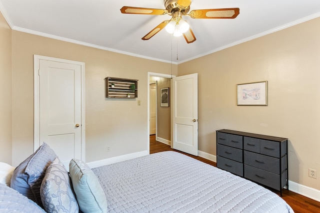 3541 Aurora Cir, Memphis, TN 38111 - bedroom featuring crown molding, dark wood finished floors, and a ceiling fan