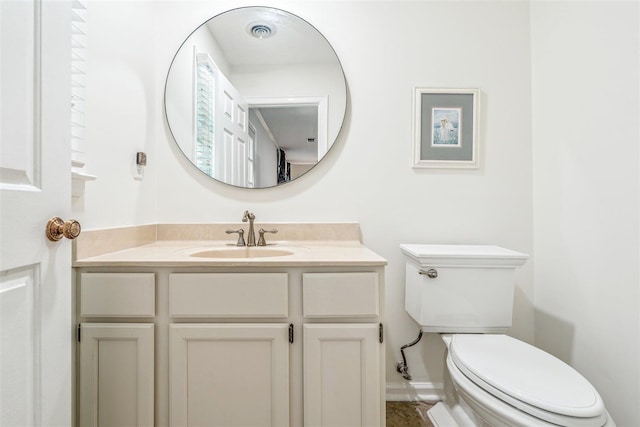 2108 Prestwick Dr, Germantown, TN 38139 - half bath featuring toilet and vanity