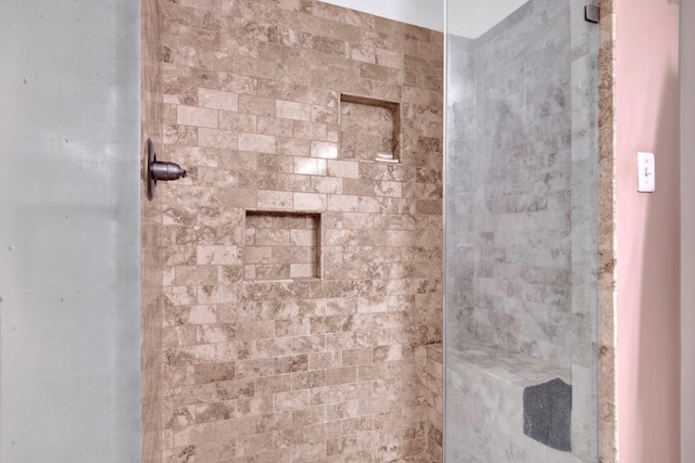 2671 Maple Grove Cv S, Germantown, TN 38139 - full bath featuring a tile shower