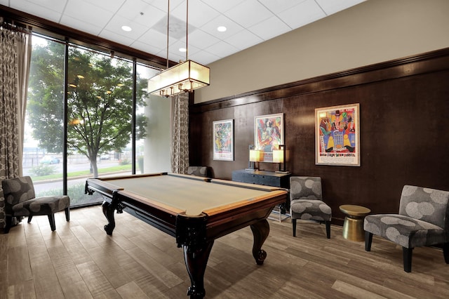 200 Wagner Pl Unit 804, Memphis, TN 38103 - recreation room featuring expansive windows, pool table, wood finished floors, and recessed lighting
