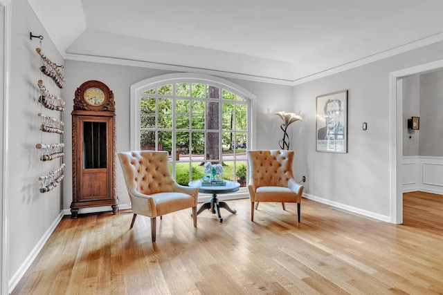 2004 Kirby Rd, Memphis, TN 38119 - sitting room with light wood-type flooring