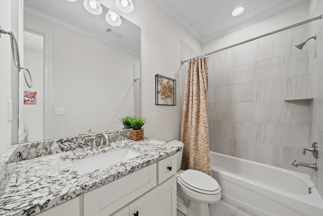 4741 Carousel Ln, Collierville, TN 38017 - bathroom featuring vanity, shower / bathtub combination with curtain, and crown molding