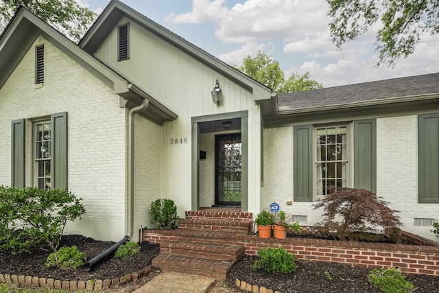 3846 Mimosa Ave, Memphis, TN 38111 - property entrance featuring crawl space and brick siding