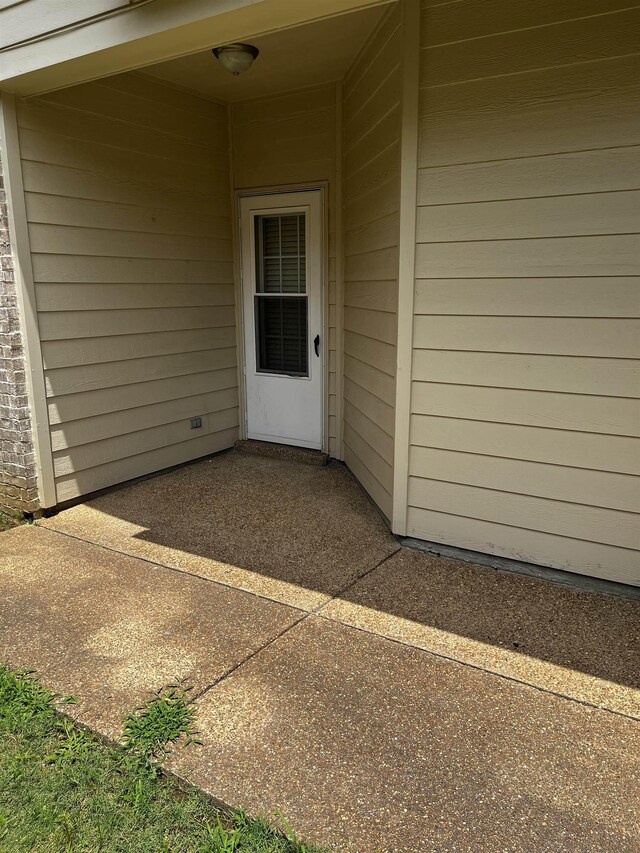 1182 Collierville-Arlington Rd, Collierville, TN 38017 - entrance to property