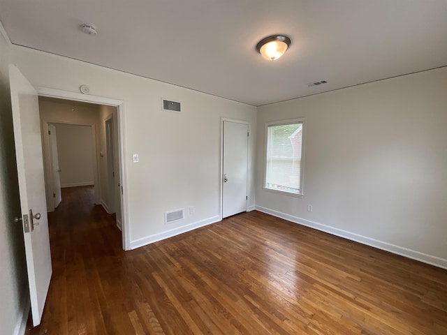 1454 Railton Rd, Memphis, TN 38111 - spare room with a smoke detector and wood finished floors
