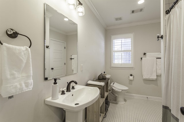 3613 Charleswood Ave, Memphis, TN 38122 - full bath featuring crown molding, tile patterned floors, and curtained shower