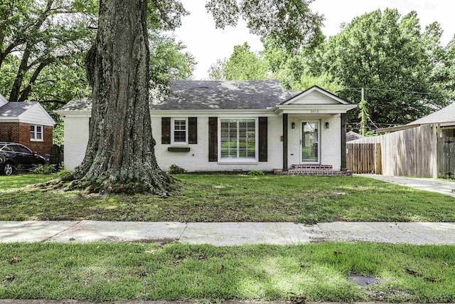 3613 Charleswood Ave, Memphis, TN 38122 - ranch-style home with brick siding