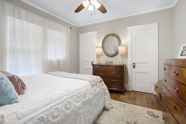 560 S Greer St, Memphis, TN 38111 - bedroom featuring wood finished floors, ornamental molding, and ceiling fan