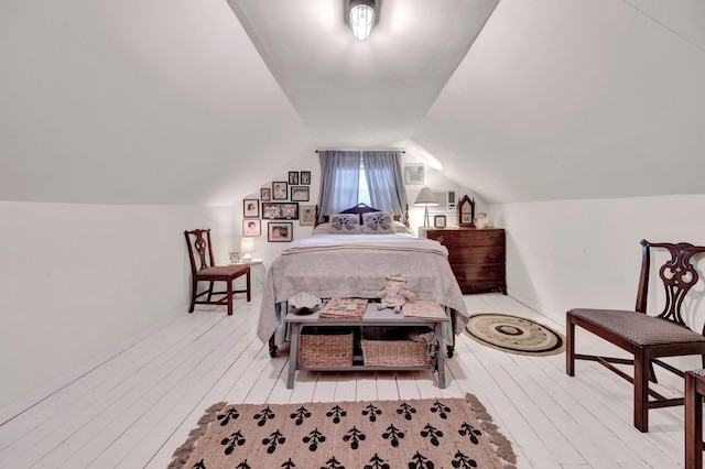 560 S Greer St, Memphis, TN 38111 - bedroom with wood finished floors and lofted ceiling