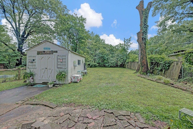 560 S Greer St, Memphis, TN 38111 - view of yard featuring a shed