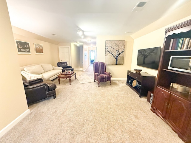 78 Pidgeon Dr, Memphis, TN 38117 - living area featuring light carpet and baseboards
