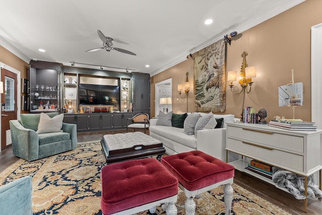 232 Windover Grove Dr, Memphis, TN 38111 - living area featuring wood finished floors, a ceiling fan, ornamental molding, and recessed lighting