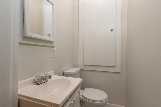 1622 Tutwiler Ave, Memphis, TN 38107 - half bath featuring toilet and vanity