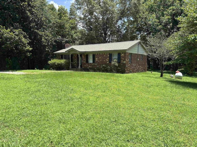 3806 Bluff Rd, Hernando, MS 38632 - single story home featuring a front yard and brick siding