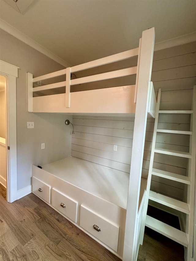 7148 Donnington Dr, Germantown, TN 38138 - mudroom with dark wood-style floors and ornamental molding
