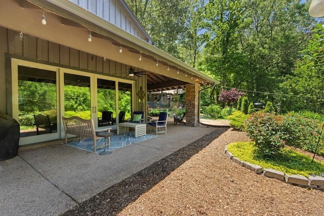9240 Riveredge Dr, Memphis, TN 38018 - view of patio / terrace with a ceiling fan