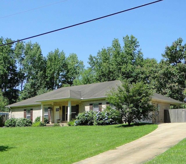 630 Ridgecrest Dr, Pope, MS 38658 - view of front of property featuring brick siding and driveway