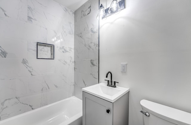 3693 Socorro Cv, Memphis, TN 38128 - bathroom with vanity and shower / tub combination