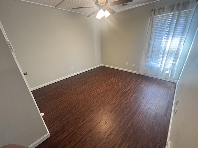 8894 Lake Edge Cv, Memphis, TN 38016 - spare room featuring wood finished floors and a ceiling fan