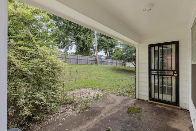 2766 Fletcher View Dr, Memphis, TN 38016 - view of yard featuring a patio