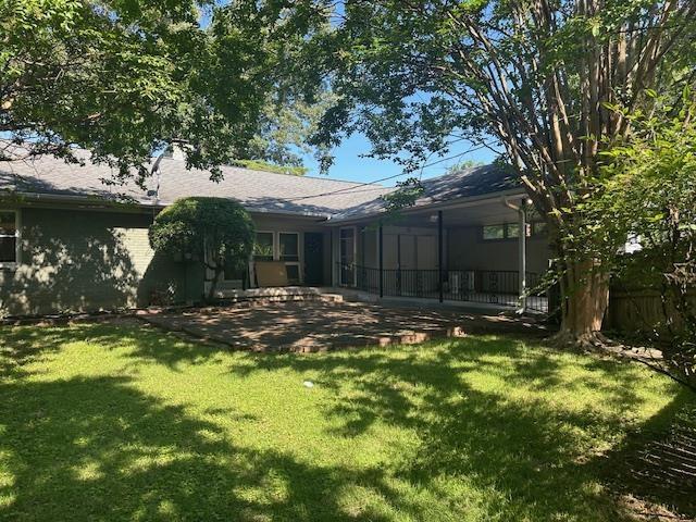 118 N Highland St N, Memphis, TN 38111 - back of property with a patio area