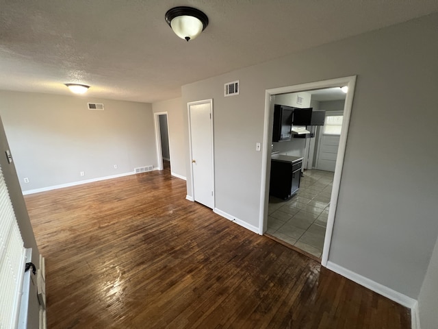 4267 Leroy Ave, Memphis, TN 38108 - unfurnished room featuring hardwood / wood-style flooring and baseboards