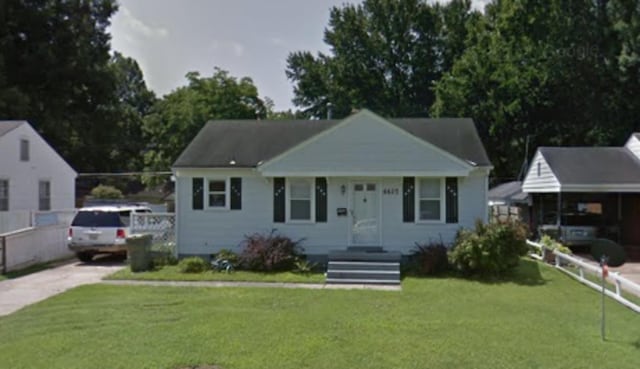 4425 Given Ave, Memphis, TN 38122 - bungalow featuring concrete driveway