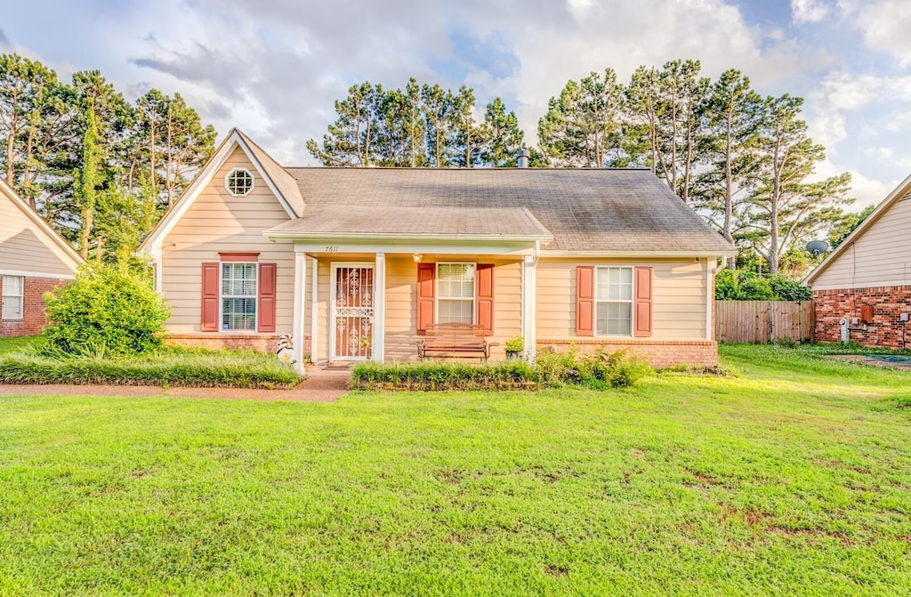 7611 Valley Glen Dr, Memphis, TN 38133 - view of front of property featuring covered porch and brick siding