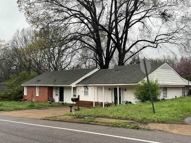 1522 Frayser Blvd, Memphis, TN 38127 - single story home featuring brick siding and a shingled roof