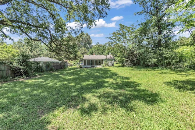849 Restbrook Ave, Memphis, TN 38127 - view of yard with a sunroom